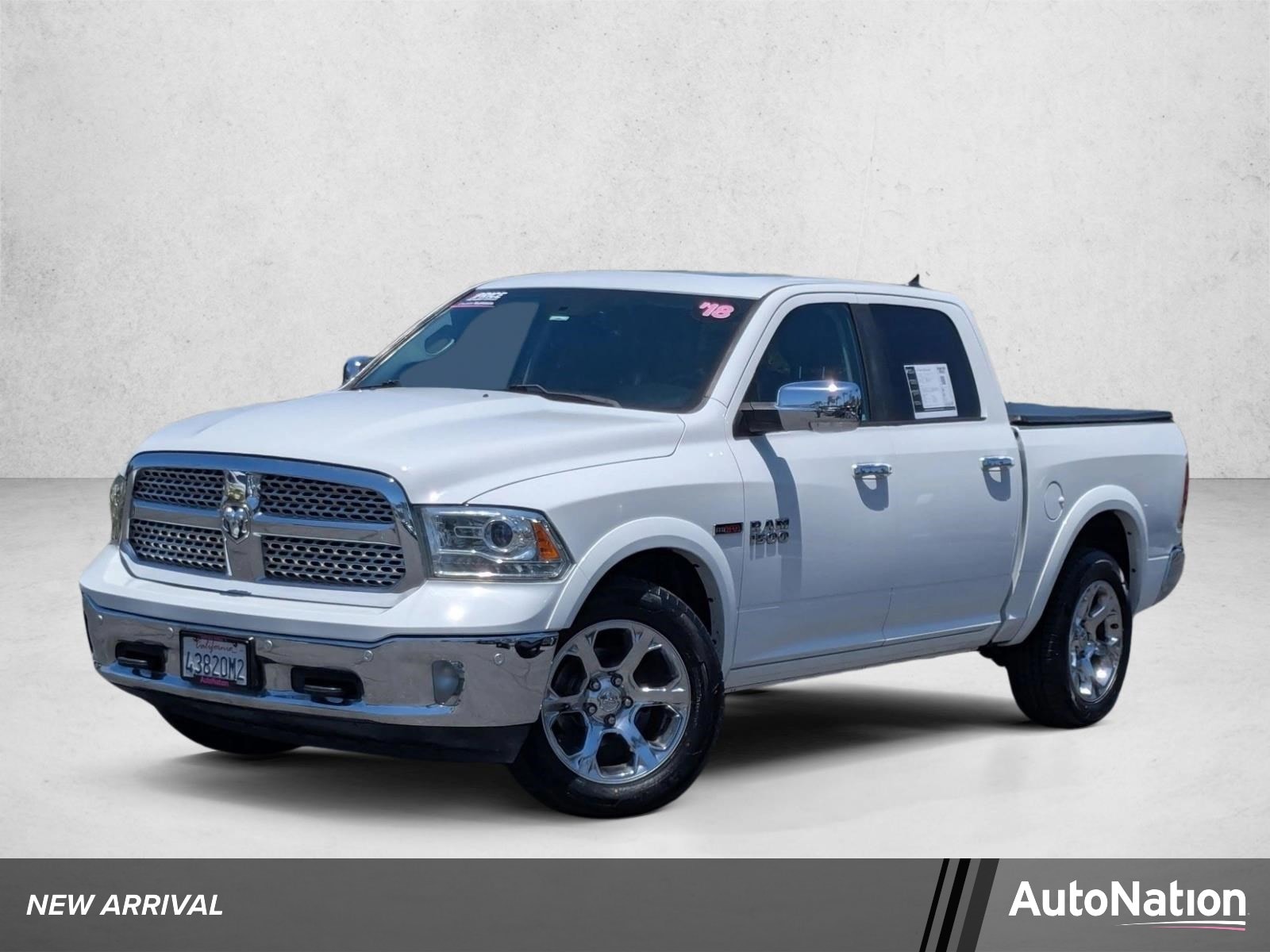 2018 RAM 1500 Laramie 4x4 Crew Cab 5'7's photo