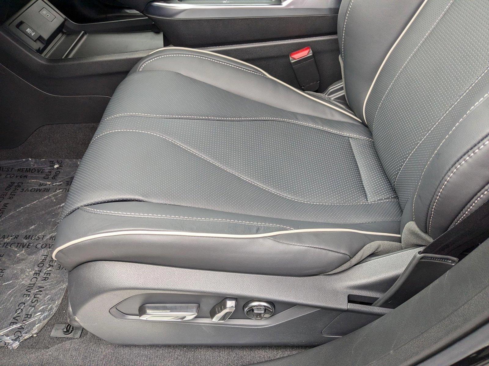 2025 Acura RDX Advance photo 4