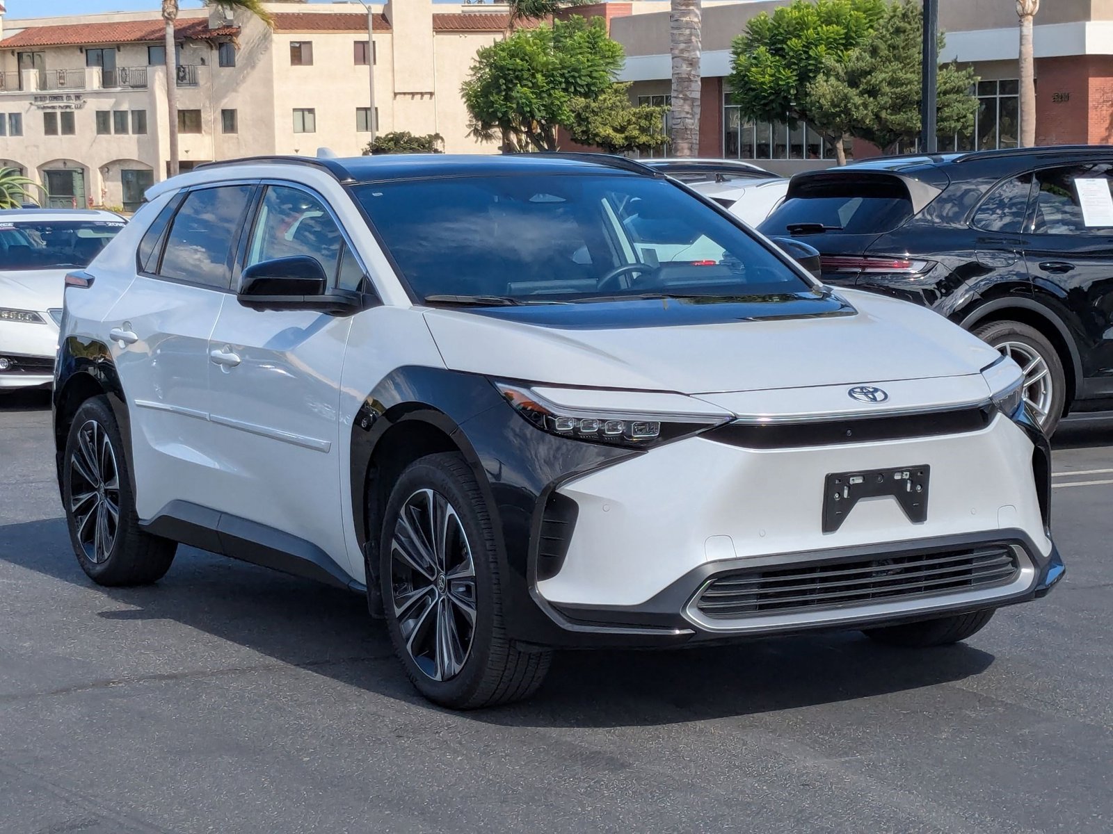 2023 Toyota bZ4X Limited photo 3