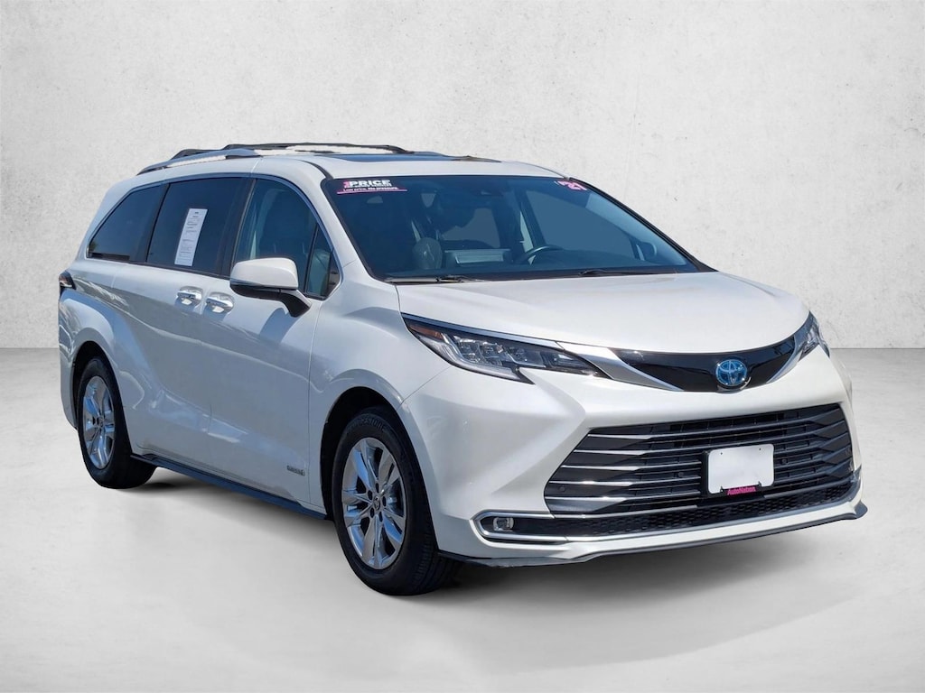 Used 2021 Toyota Sienna Limited Van