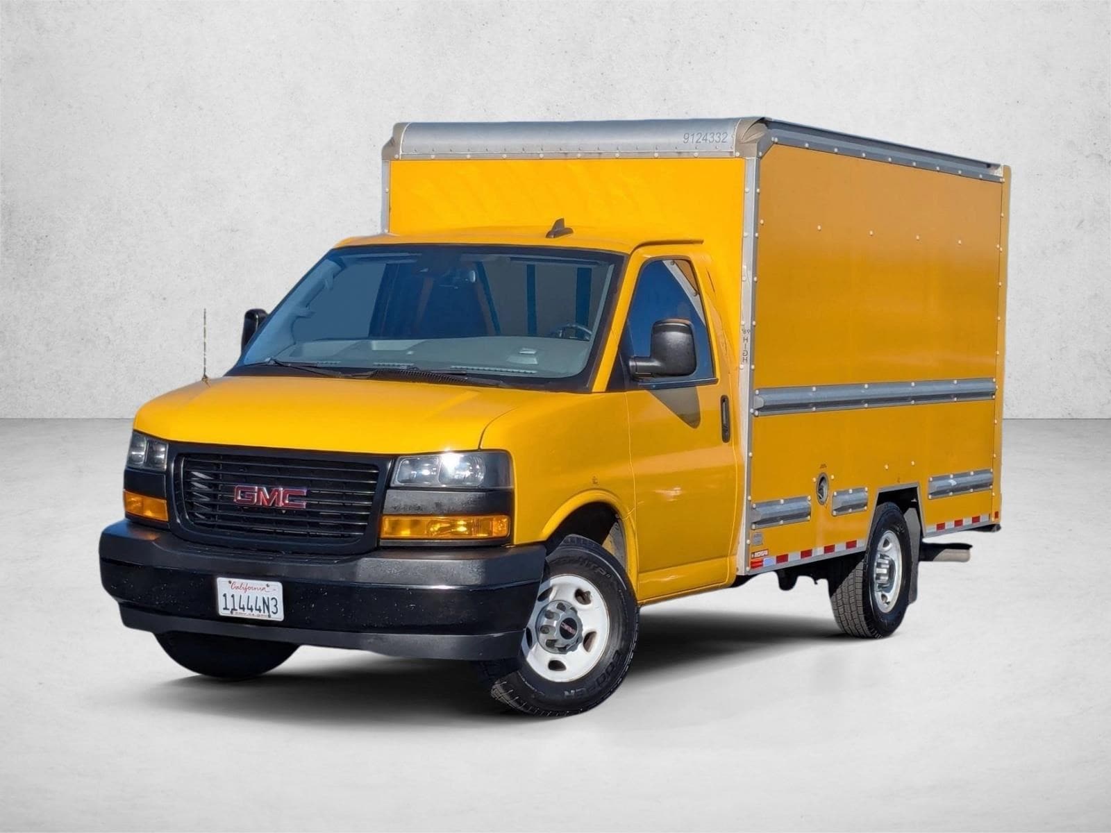 2019 GMC Savana LT's photo