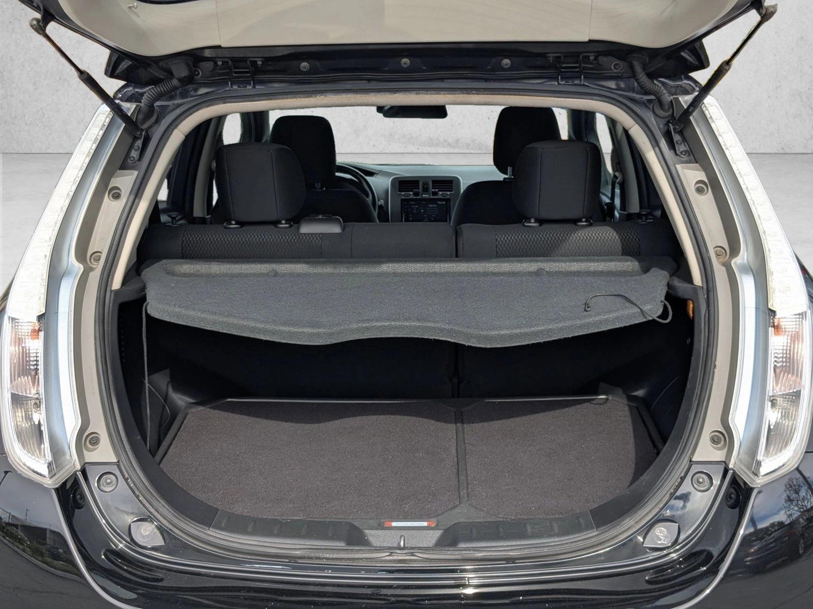 2013 Nissan LEAF S photo 6