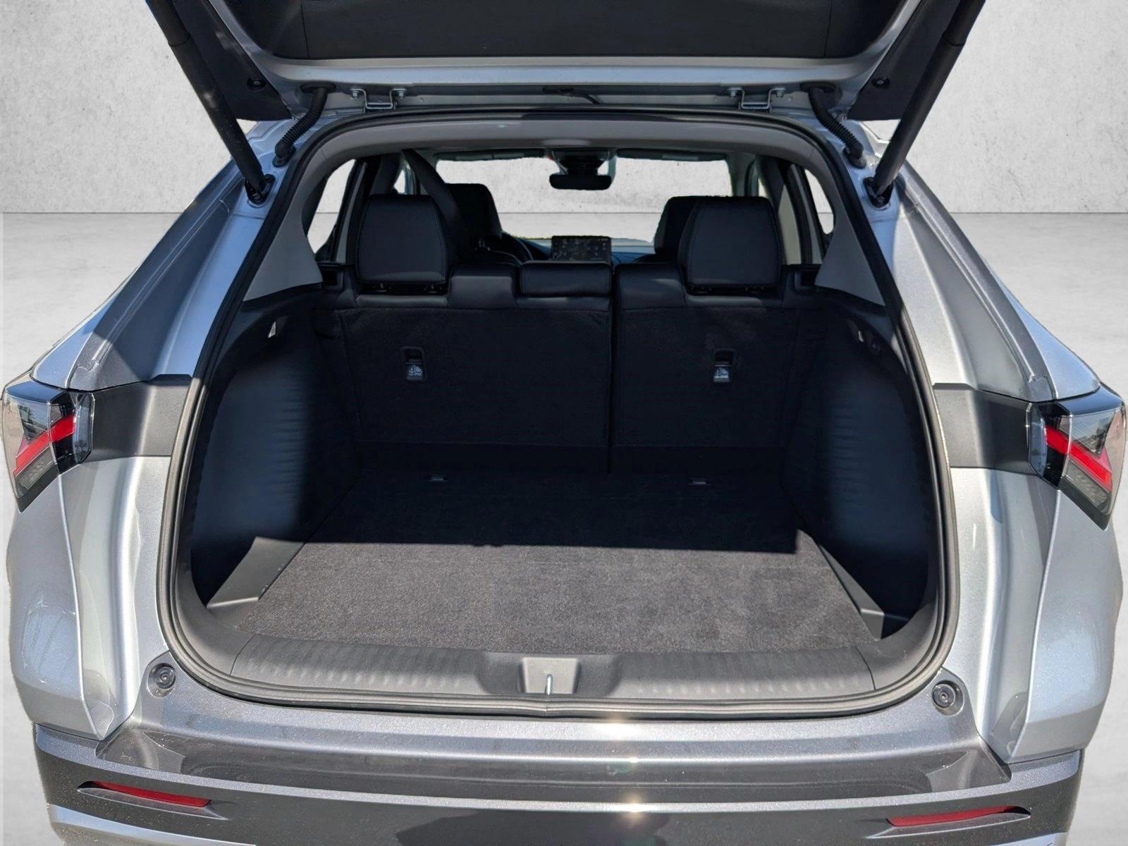 2025 Acura ADX photo 5