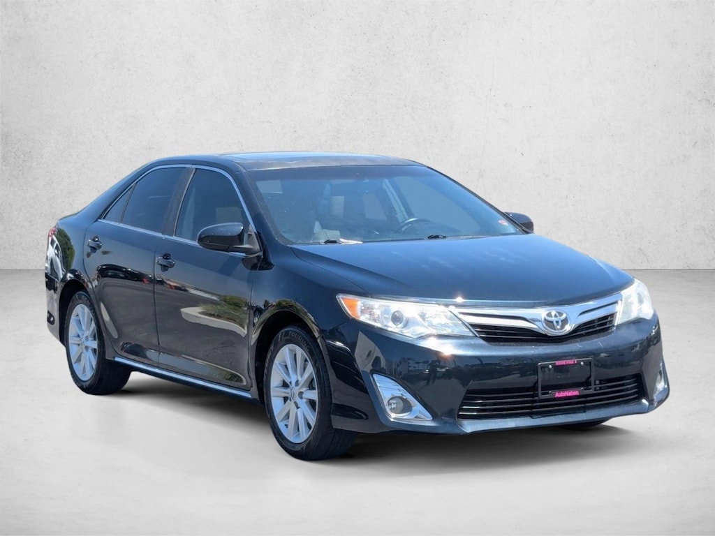 Used 2013 Toyota Camry XLE Sedan