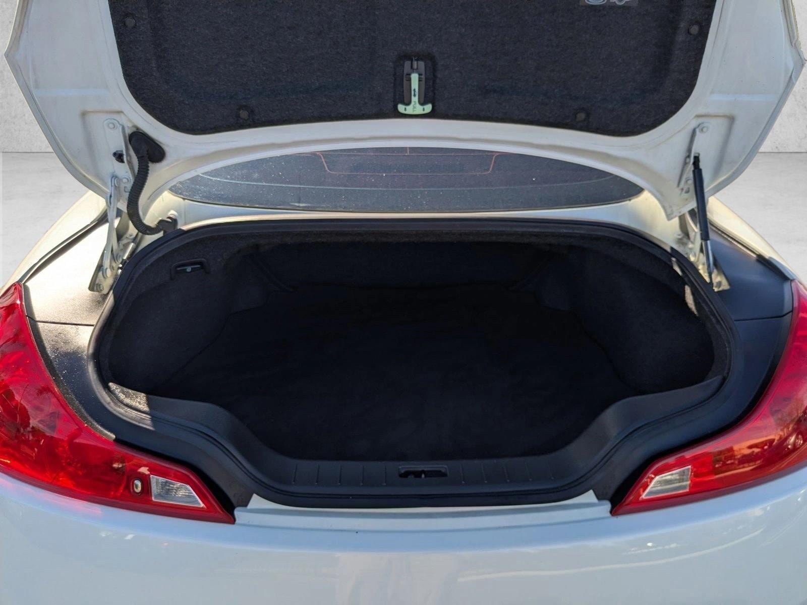 2008 INFINITI G37 Journey photo 6