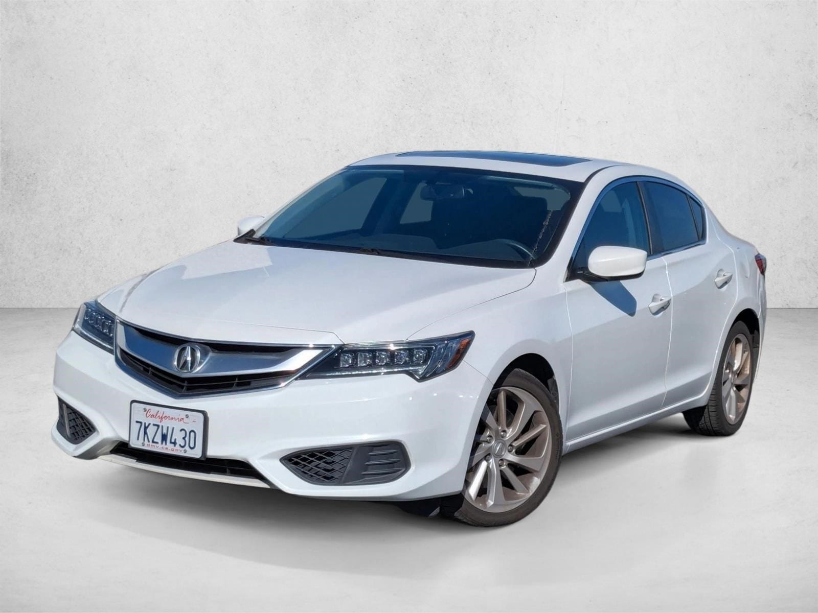 2016 Acura ILX Premium's photo