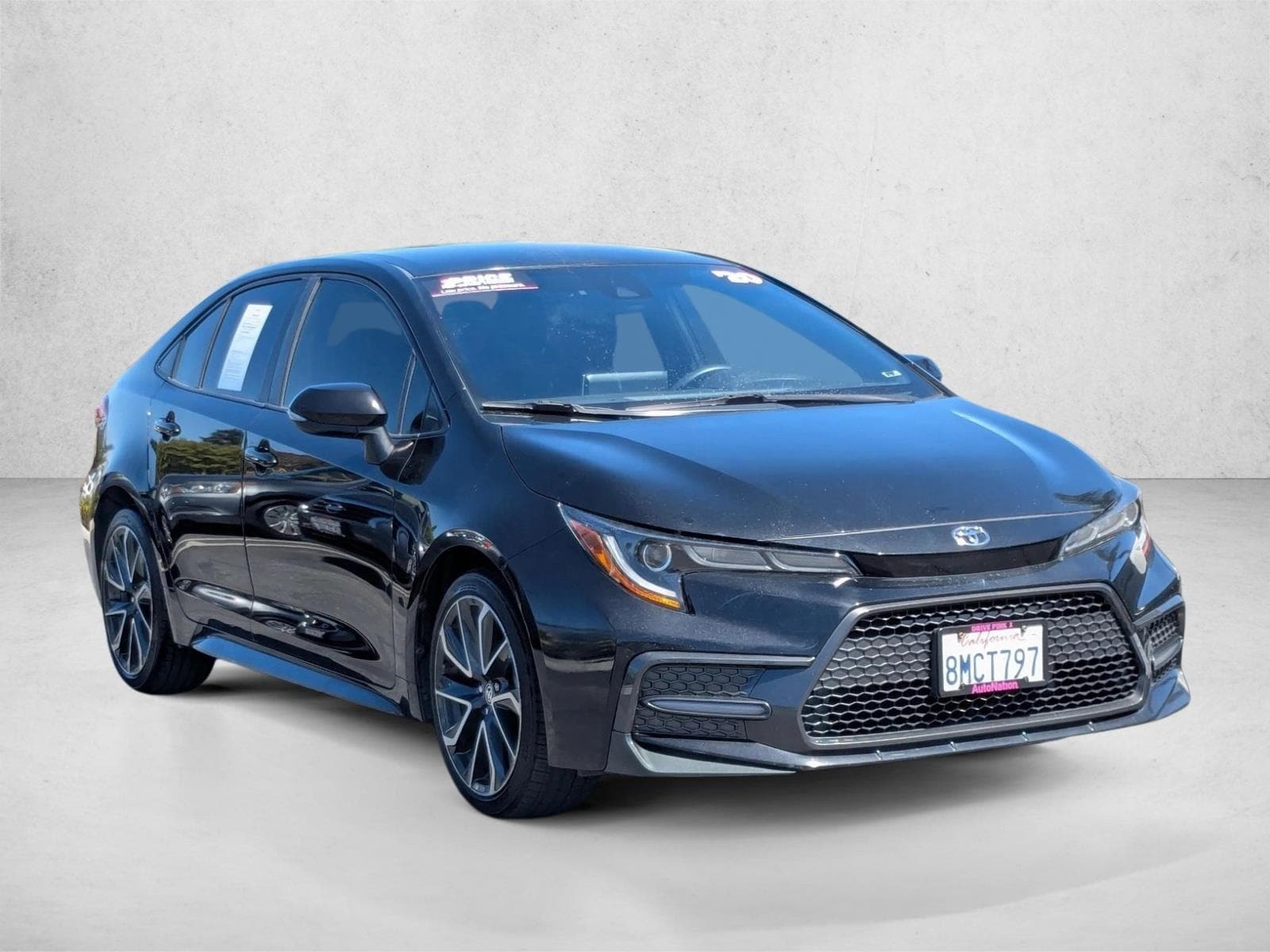 2020 Toyota Corolla SE photo 3