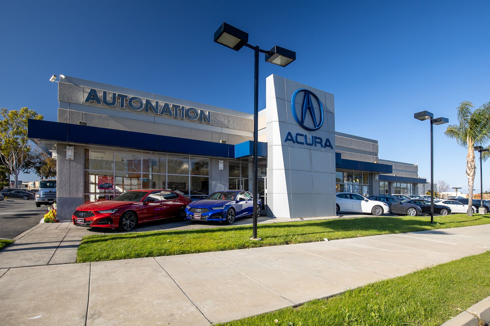 Exterior view of Acura South Bay