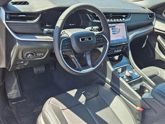 2025 Jeep Grand Cherokee L photo 3