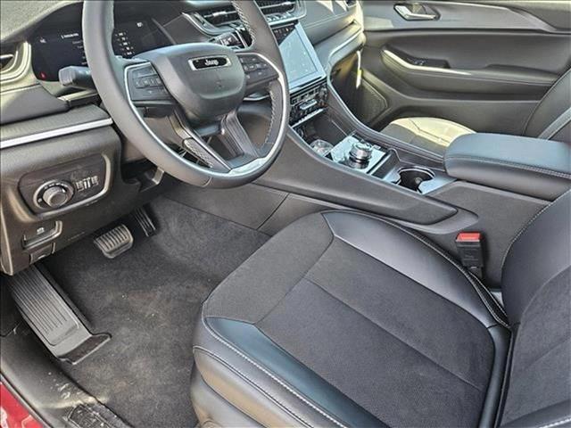 2024 Jeep Grand Cherokee L photo 3