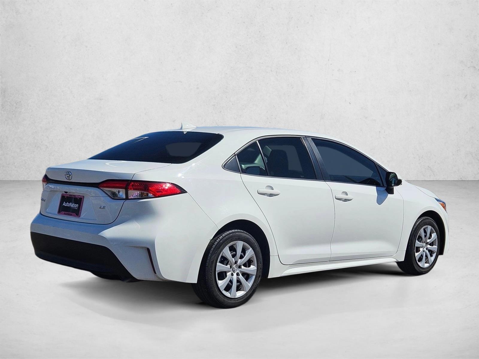 2024 Toyota Corolla LE photo 4