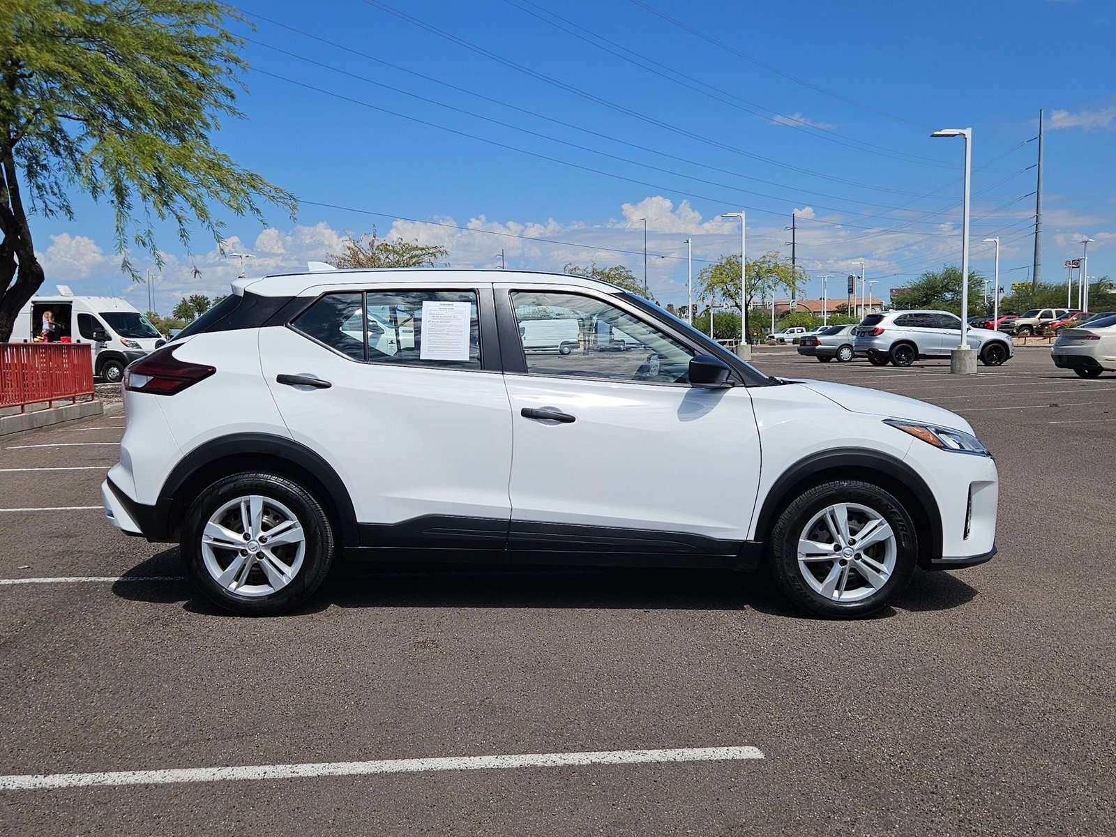 2024 Nissan Kicks S photo 4