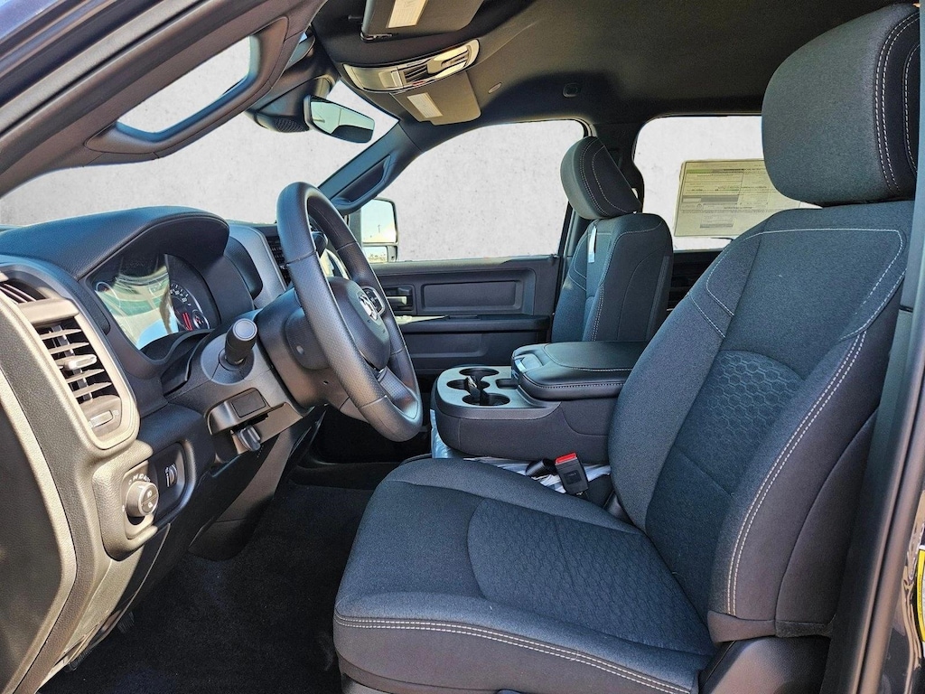 New 2026 Ram 2500 Black Express Truck Crew Cab