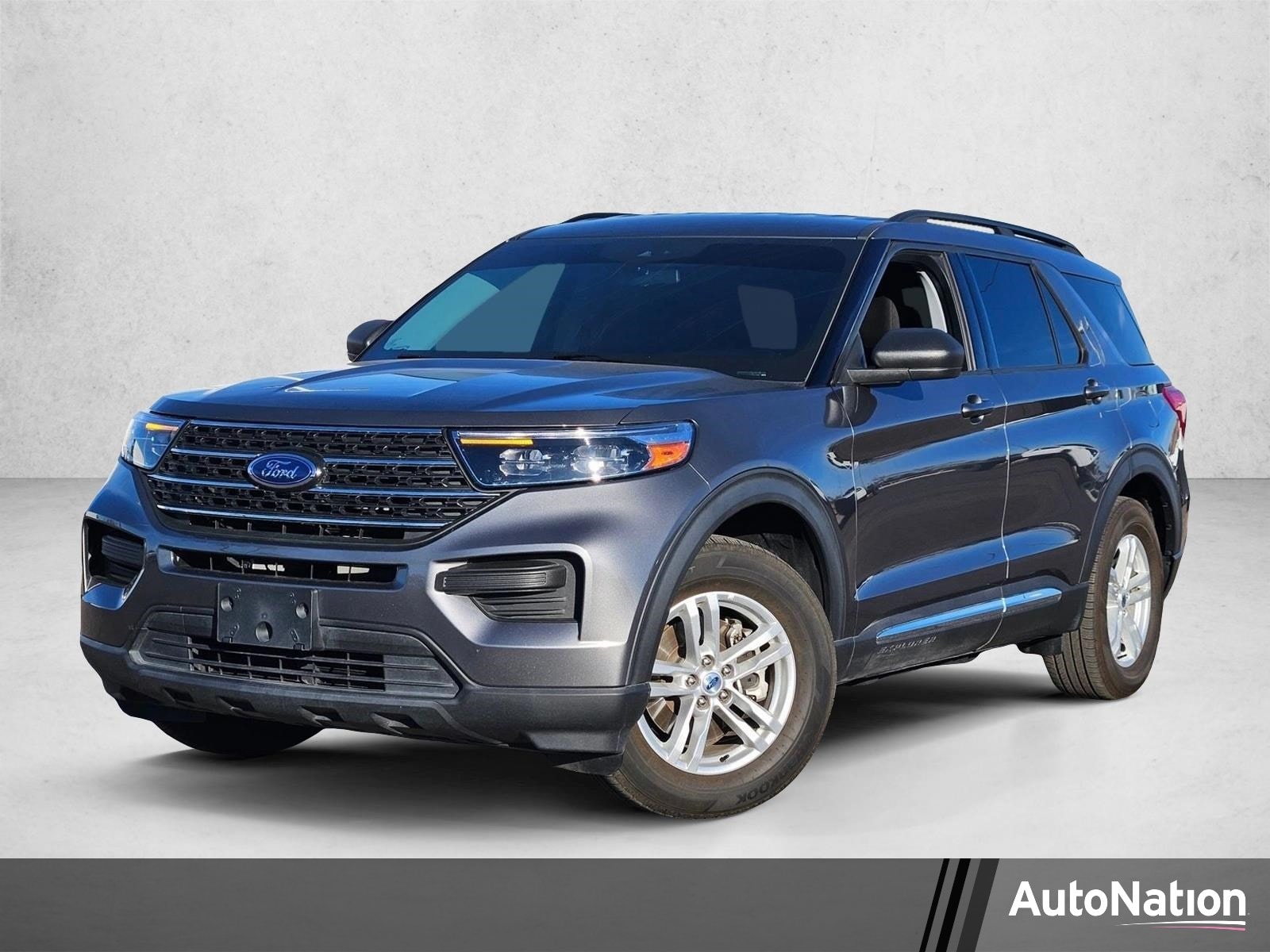 2022 Ford Explorer XLT RWD's photo