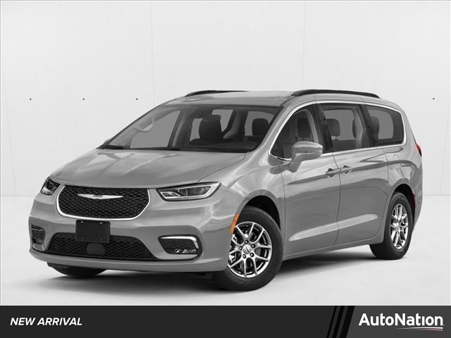 2023 Chrysler Pacifica Touring L's photo