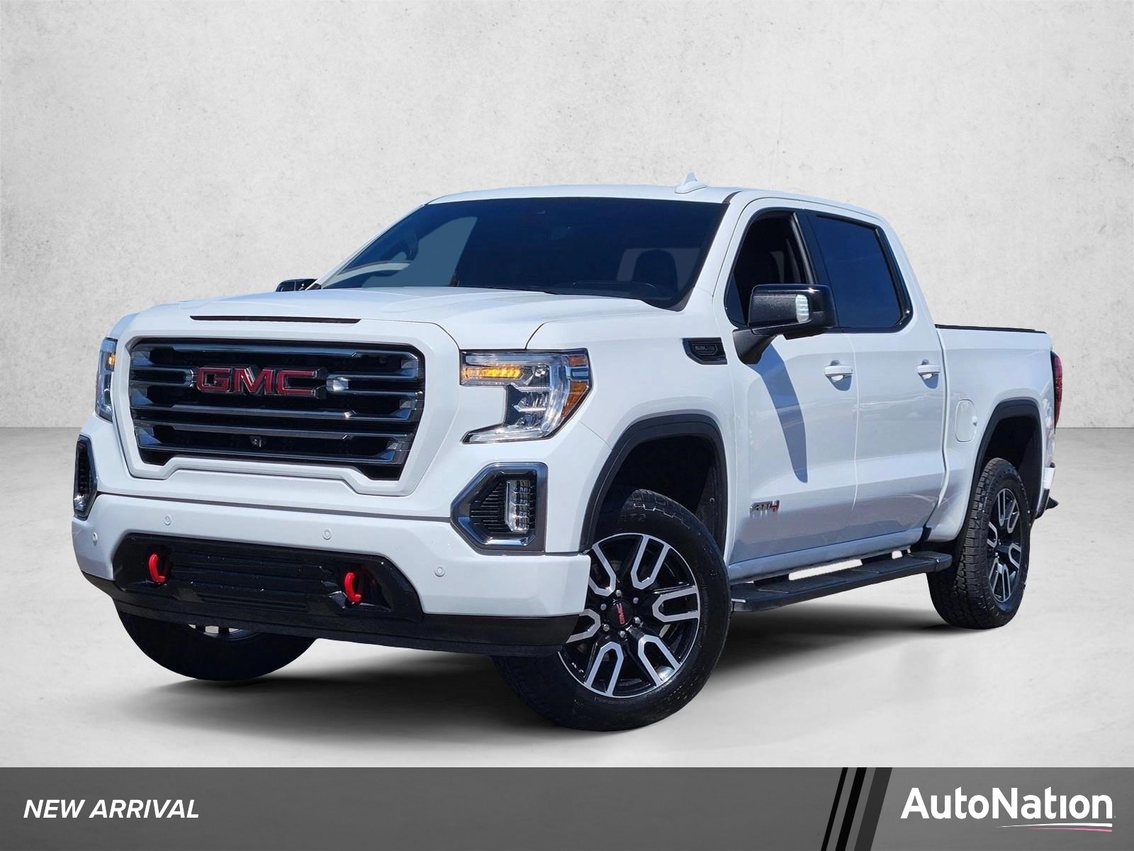 2020 GMC Sierra 4WD Crew Cab Short Box AT4's photo