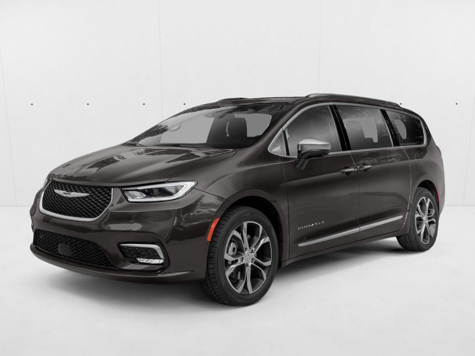 2021 Chrysler Pacifica Touring's photo