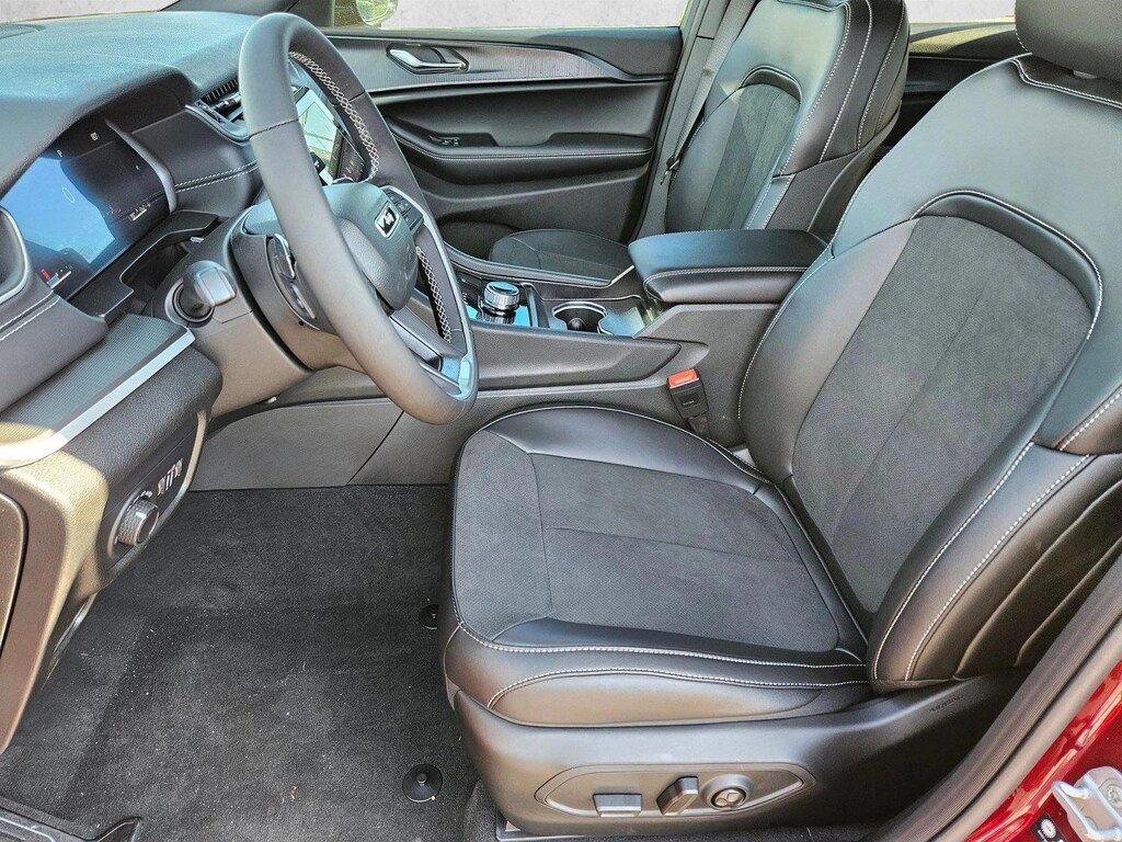 New 2025 Jeep Grand Cherokee Altitude X SUV