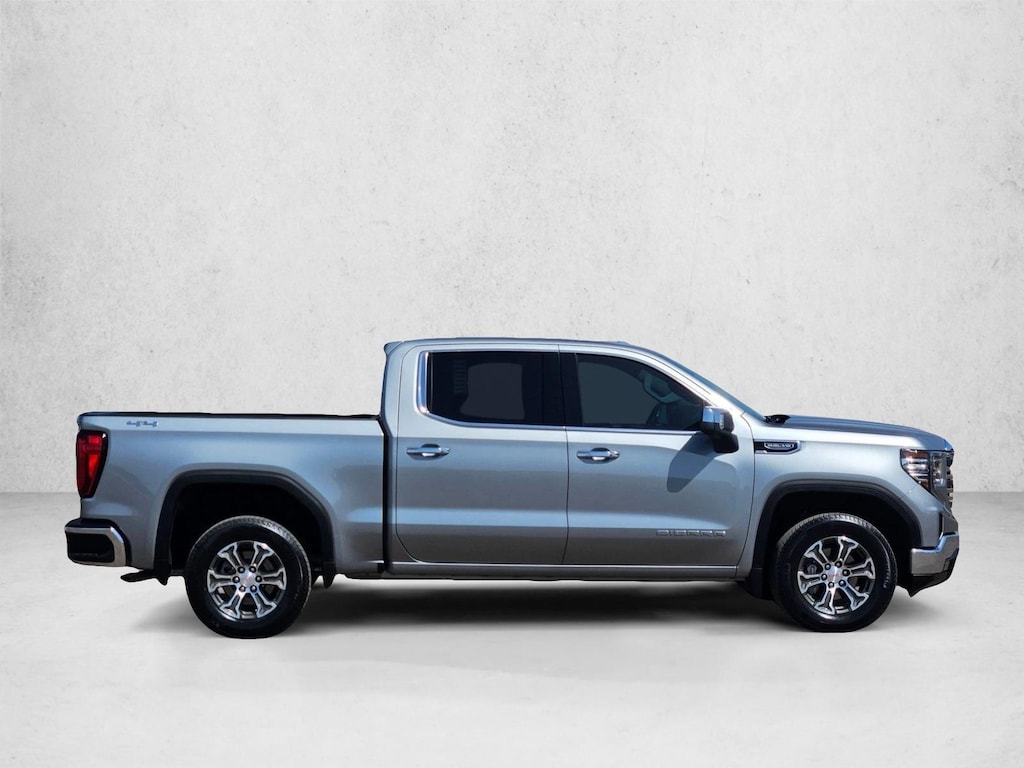 Used 2026 GMC Sierra 1500 SLT Crew Cab Pickup