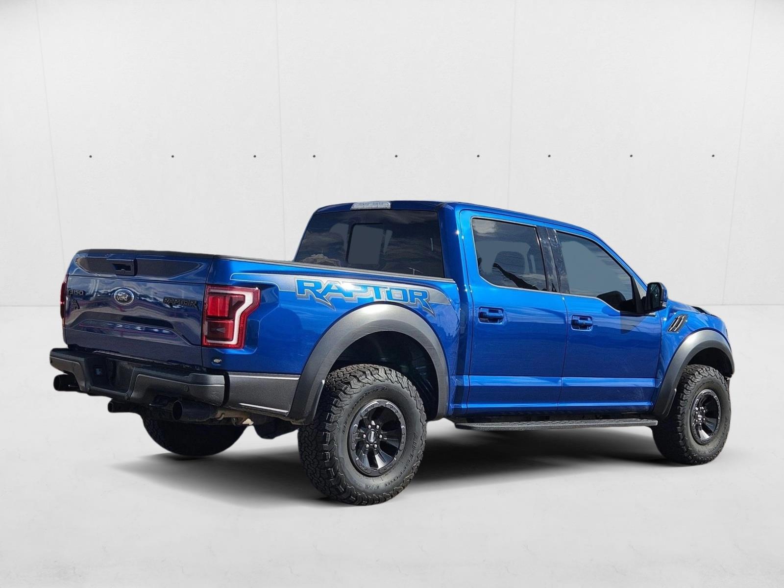 2017 Ford F-150 Raptor photo 4
