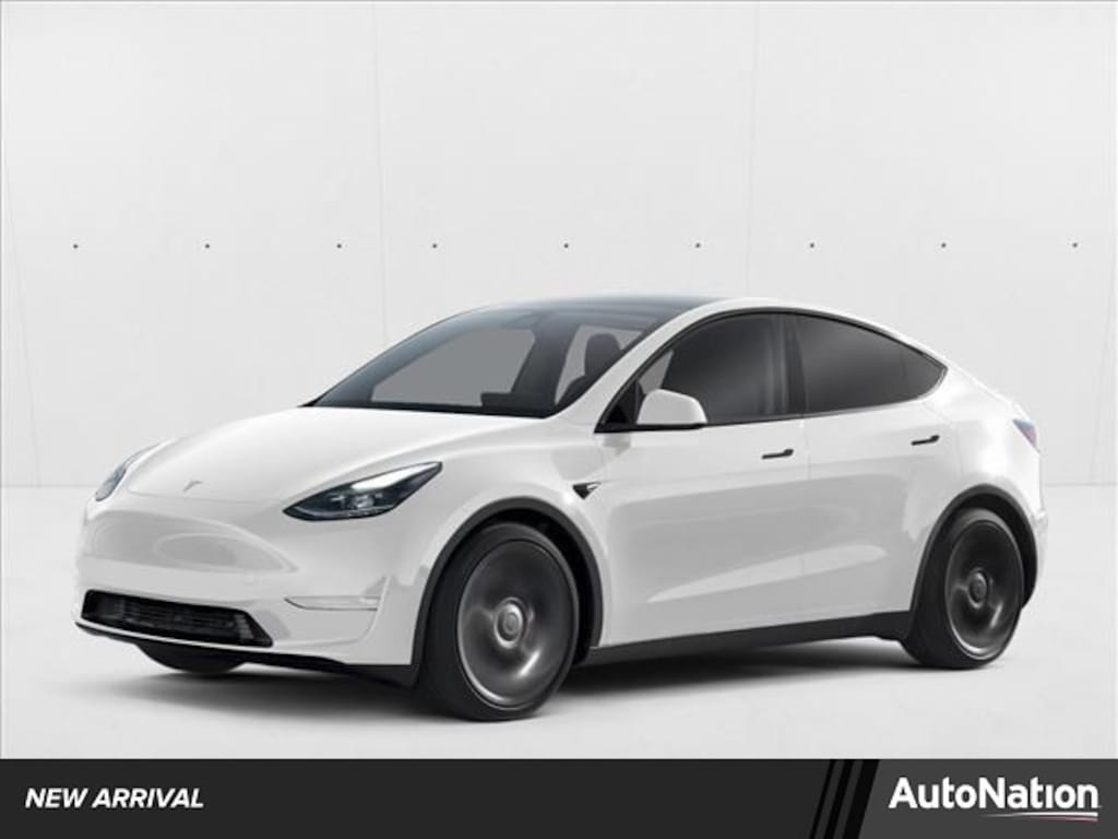 Used 2024 Tesla Model Y Long Range Sport Utility