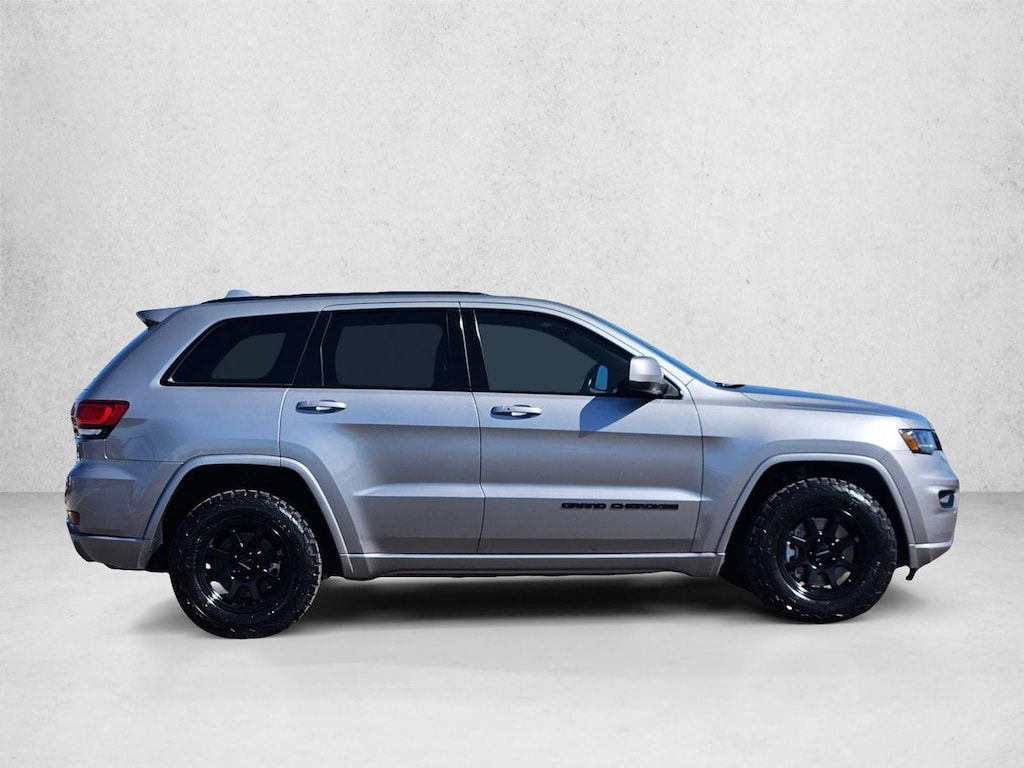 Used 2021 Jeep Grand Cherokee Laredo X Sport Utility