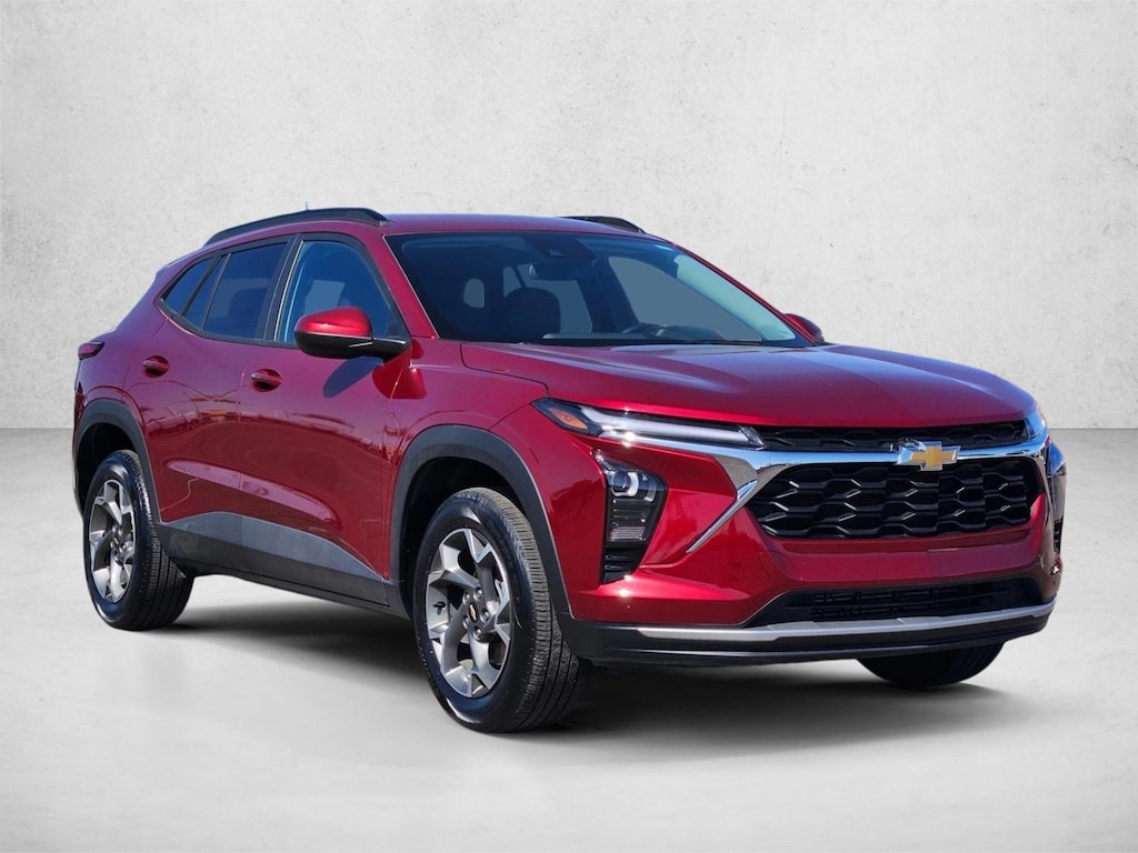 Used 2025 Chevrolet Trax LT Sport Utility