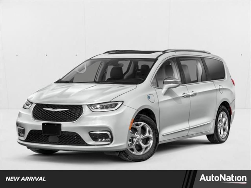 Used 2023 Chrysler Pacifica Hybrid Pinnacle Mini-van Passenger