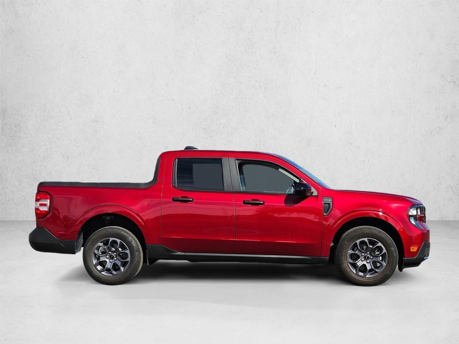 2025 Ford Maverick XLT photo 3