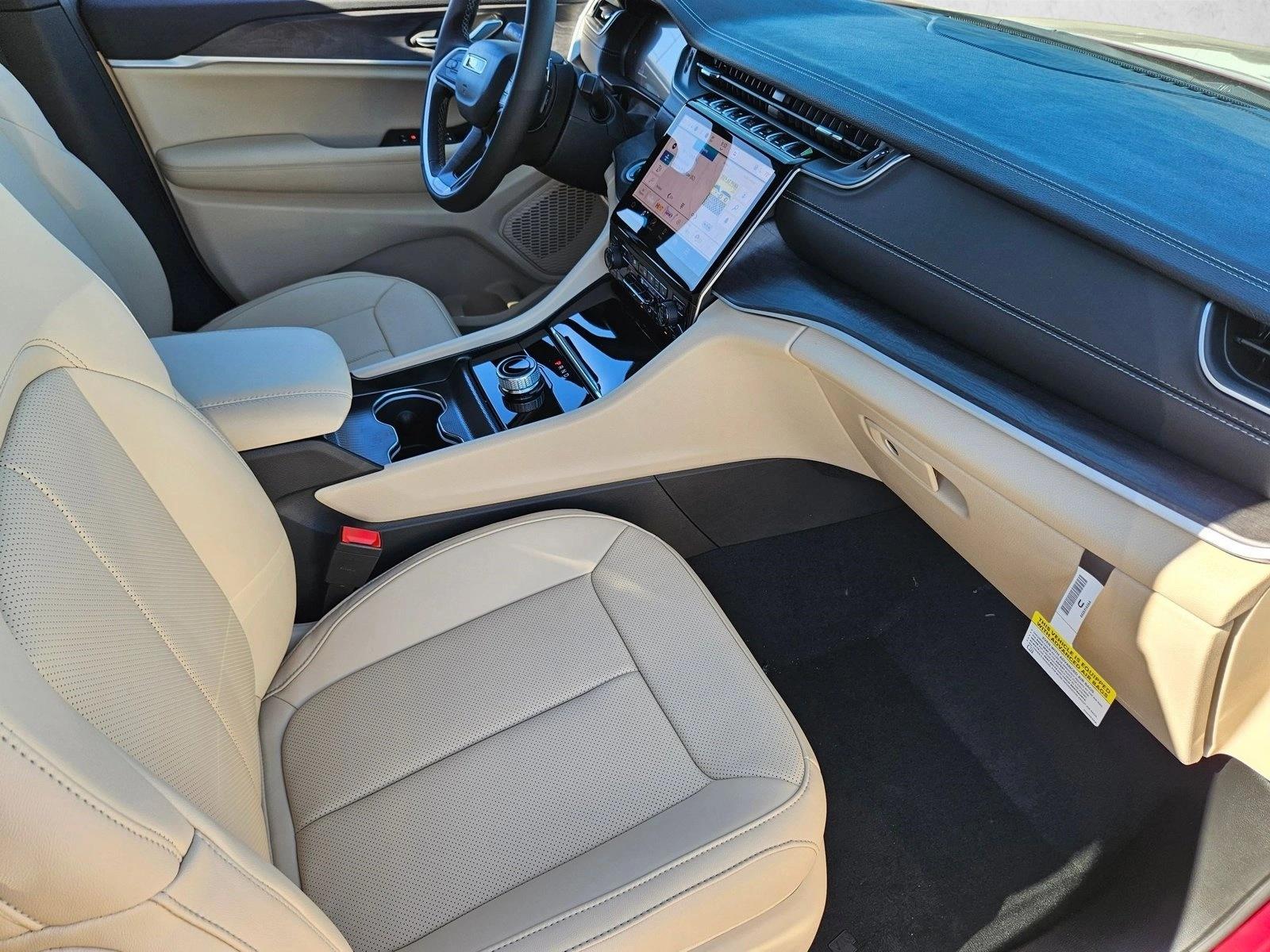 2025 Jeep Grand Cherokee L Limited - Photo 17