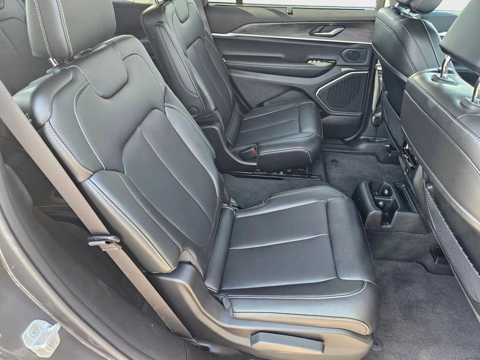 2024 Jeep Grand Cherokee L Limited - Photo 16