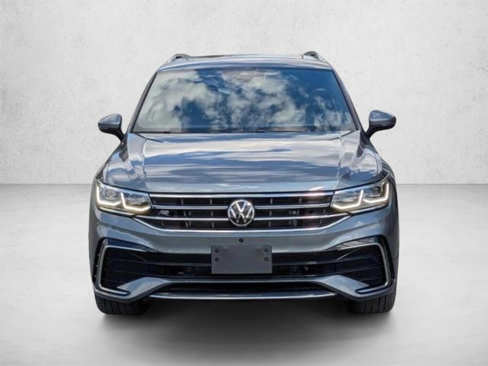 2022 Volkswagen Tiguan SEL Premium R-Line photo 2
