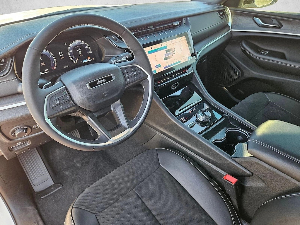 New 2026 Jeep Grand Cherokee L Laredo Altitude SUV