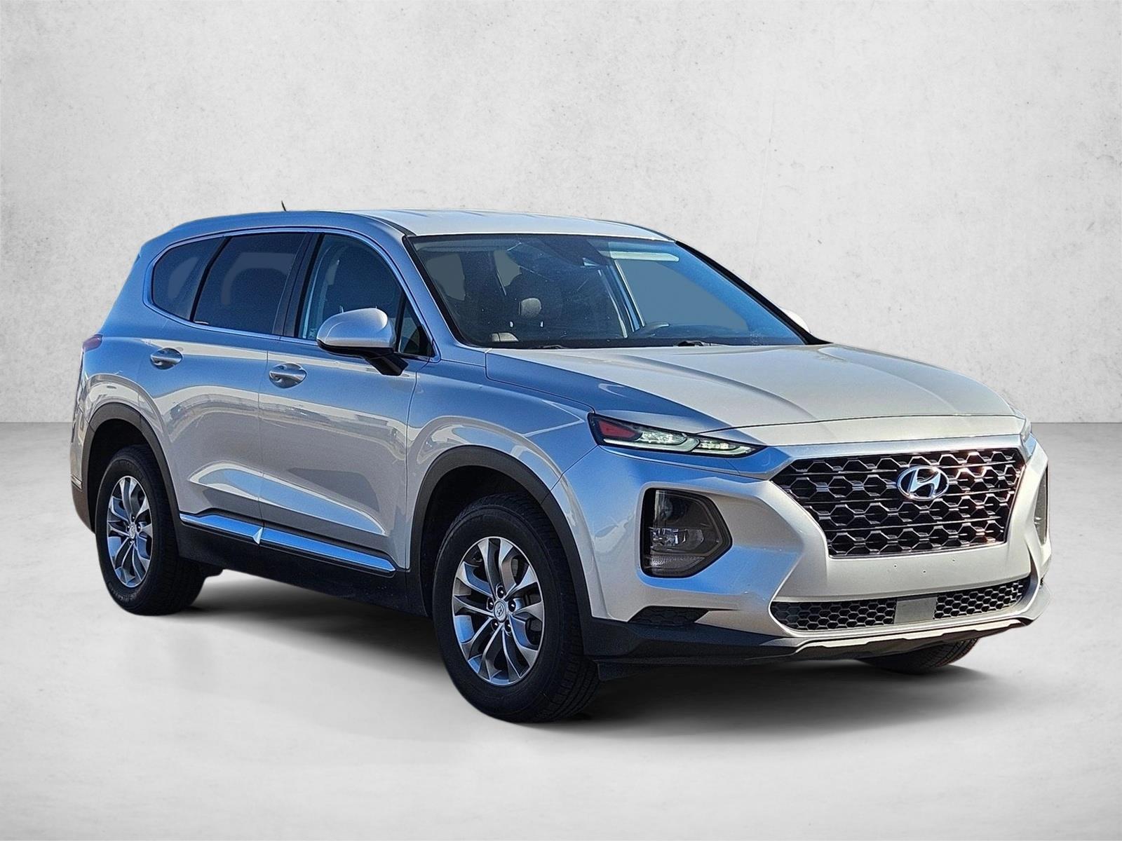 2020 Hyundai Santa Fe SE Sport photo 3
