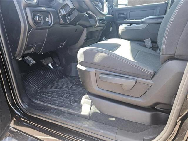 2024 Ram 2500 Tradesman photo 4