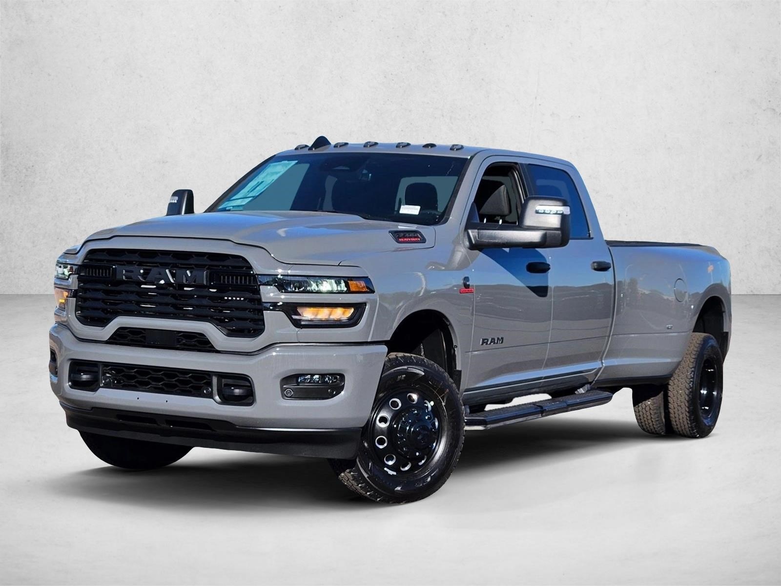 2026 RAM Ram 3500 Pickup Big Horn's photo