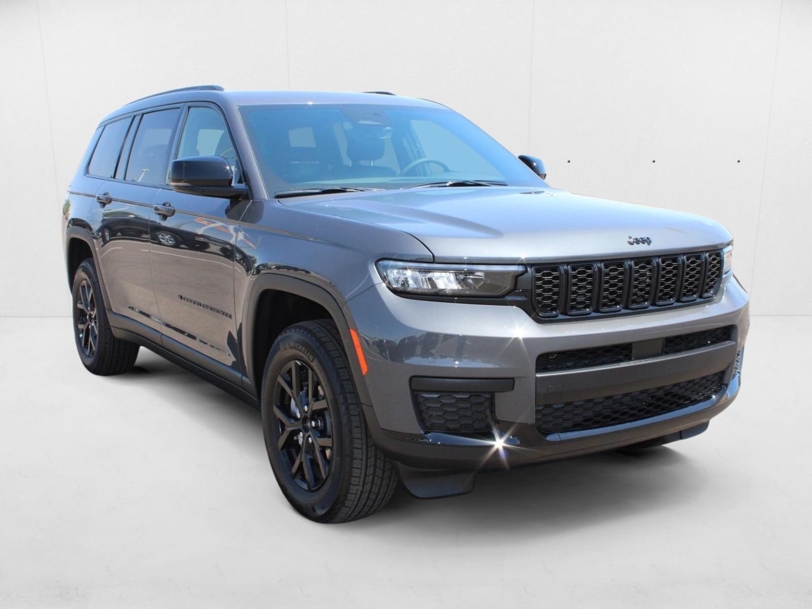 2025 Jeep Grand Cherokee Altitude X photo 3