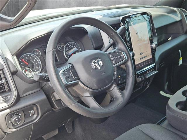 2025 Ram 2500 Tradesman photo 3