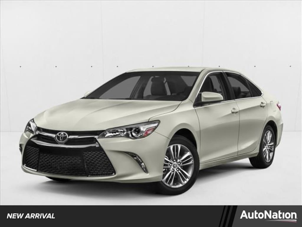 Used 2017 Toyota Camry SE 4dr Car