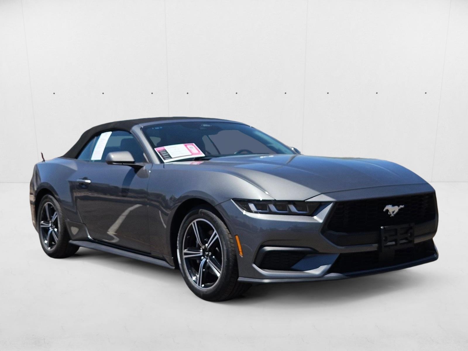 2025 Ford Mustang EcoBoost Premium photo 3