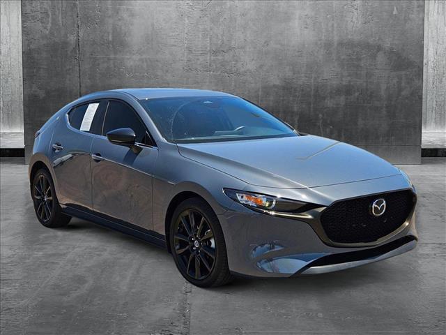 2024 Mazda Mazda3 2.5 s Carbon photo 3