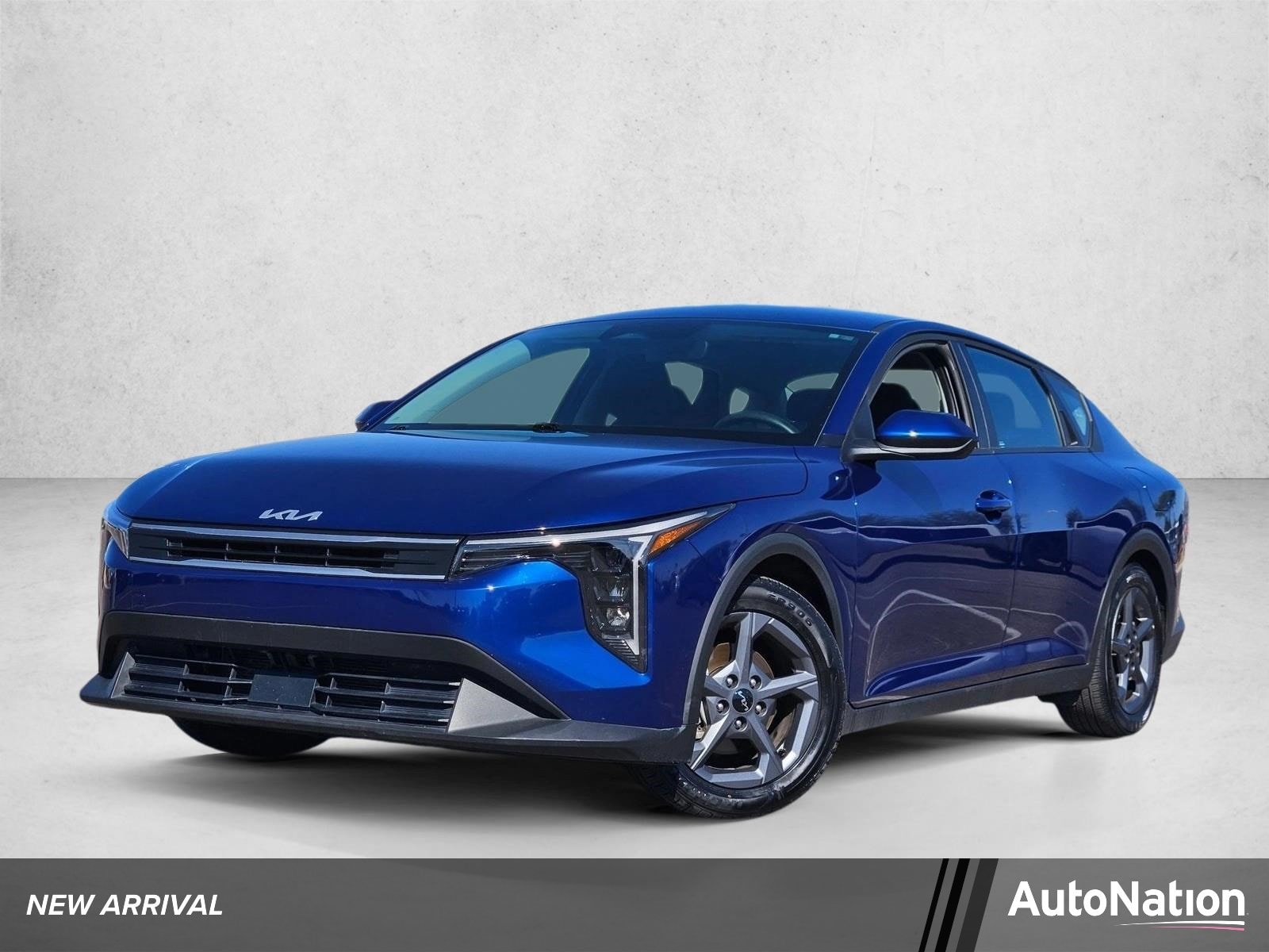 2025 Kia K4 LXS AT's photo