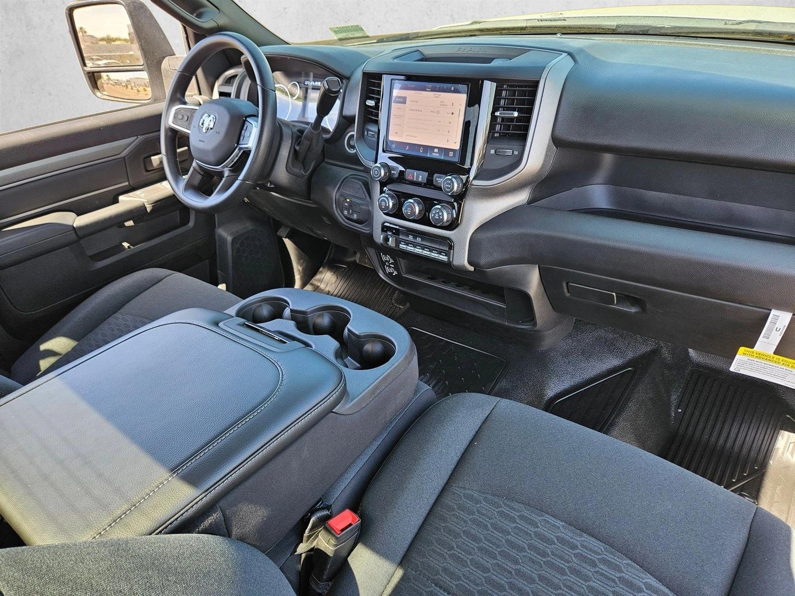 2025 RAM 3500 Chassis Tradesman - Photo 14