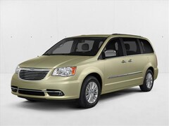 2014 Chrysler Town & Country Touring Mini-van Passenger