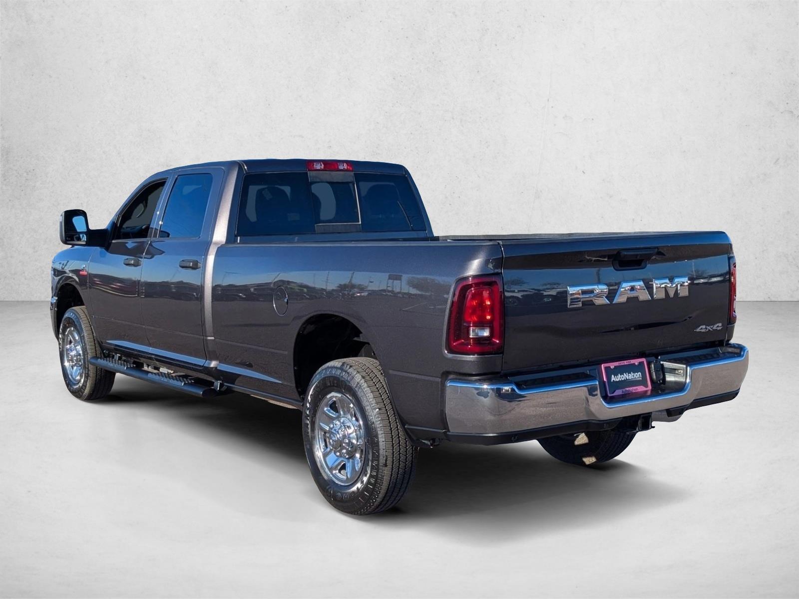 2025 RAM 3500 Tradesman - Photo 9