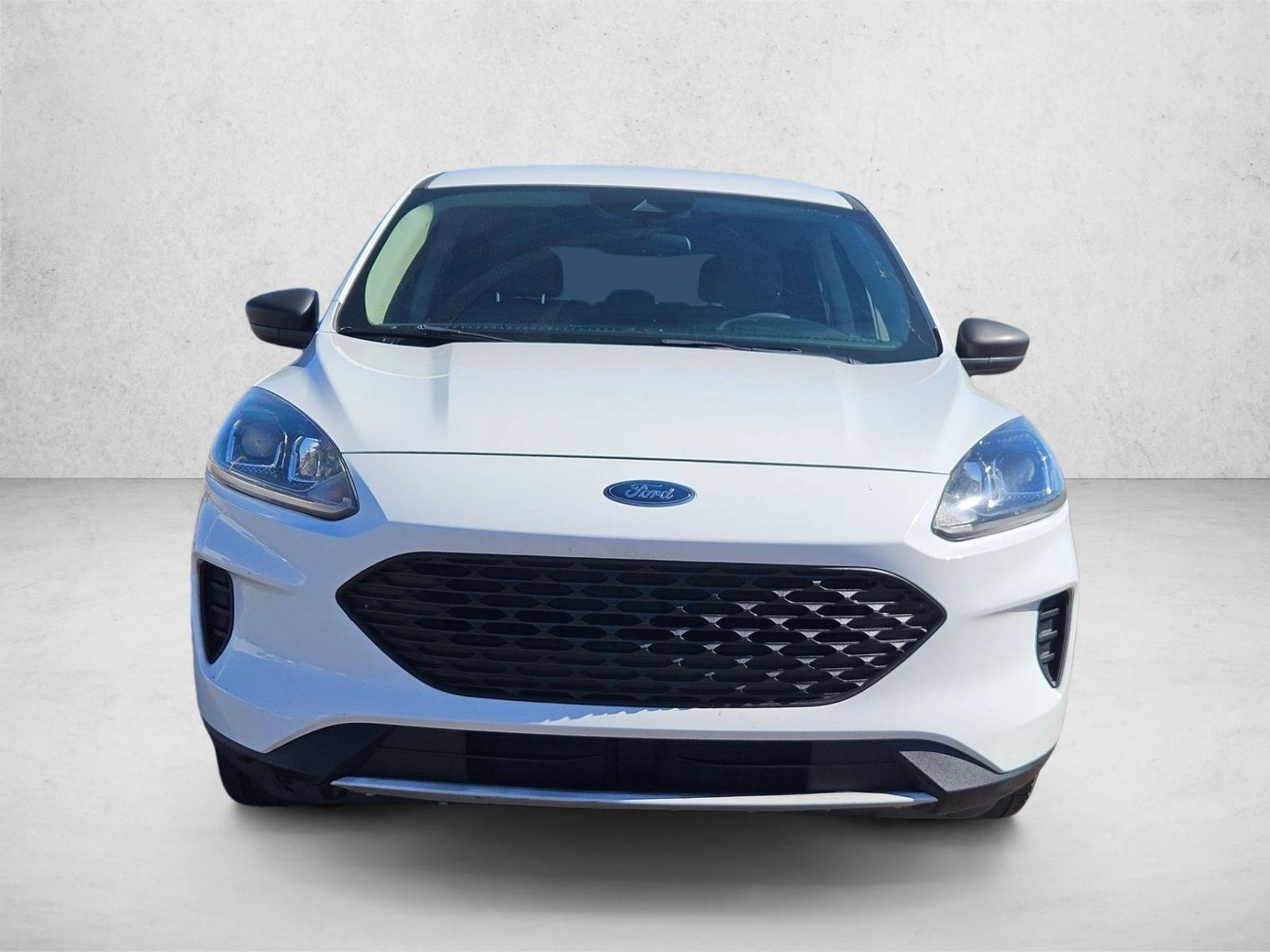 2020 Ford Escape S photo 2