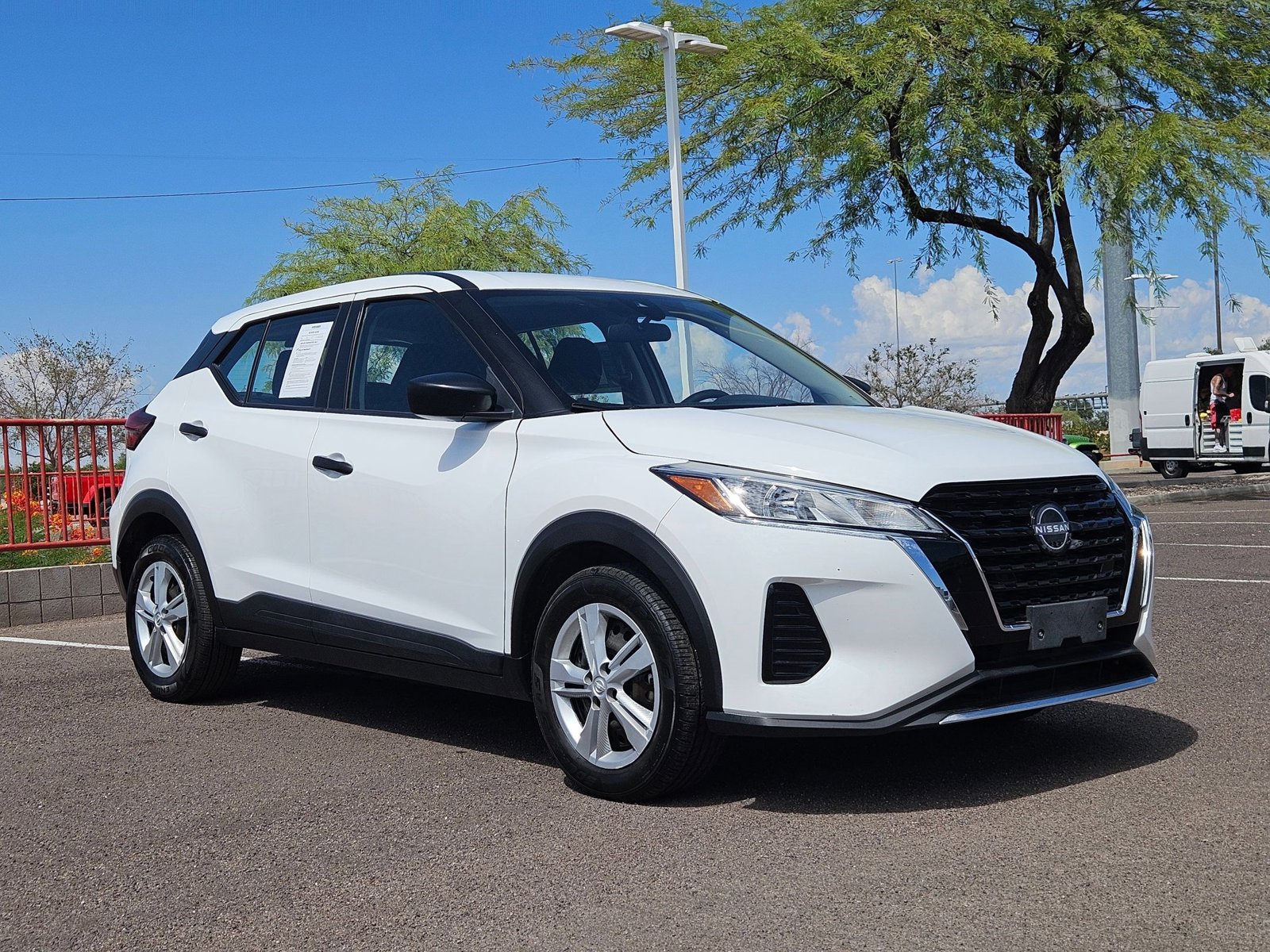 2024 Nissan Kicks S photo 3