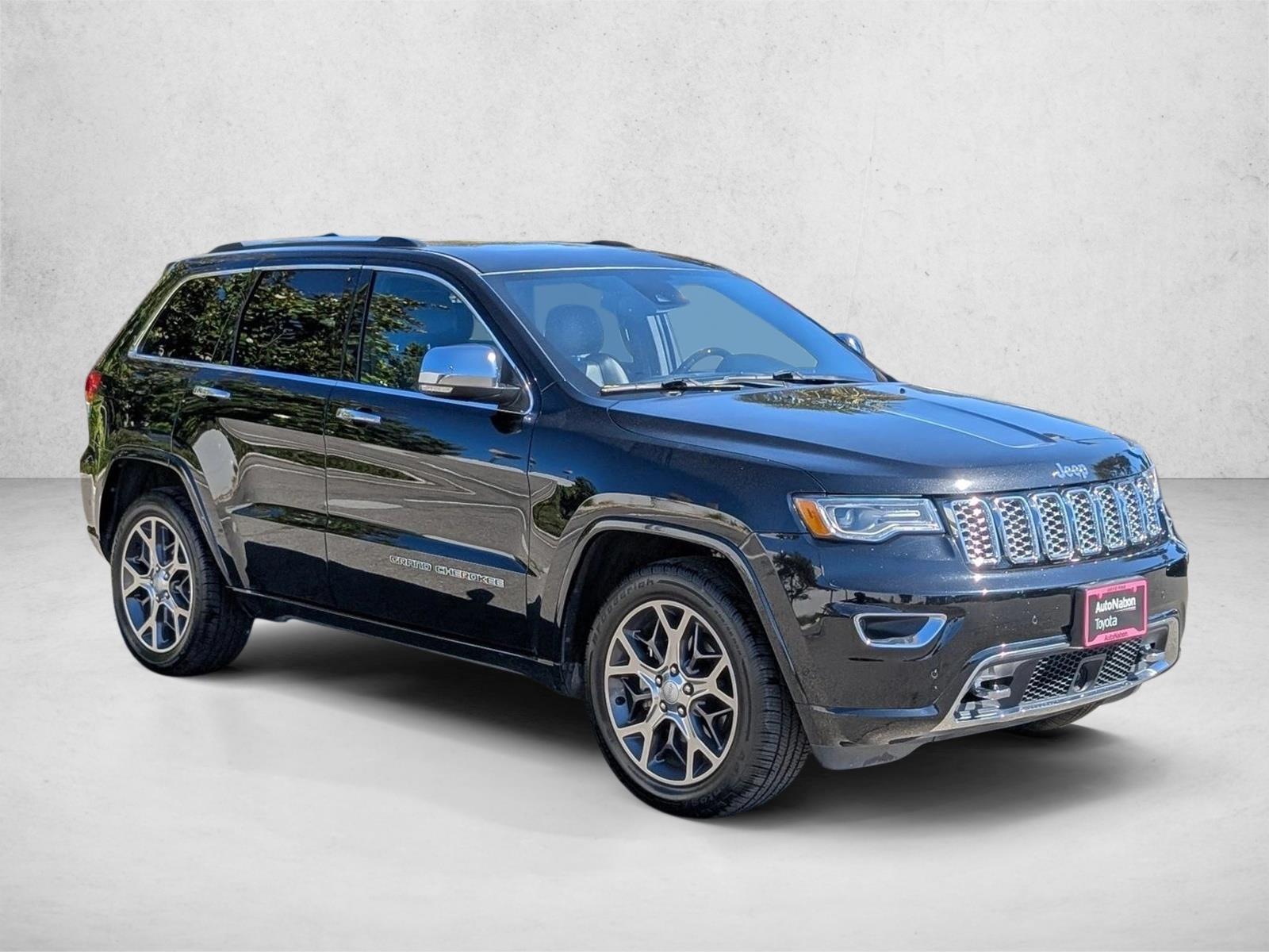 2019 Jeep Grand Cherokee Overland photo 2