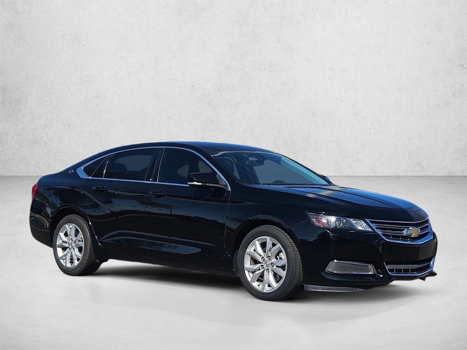 2017 Chevrolet Impala 1LT photo 2