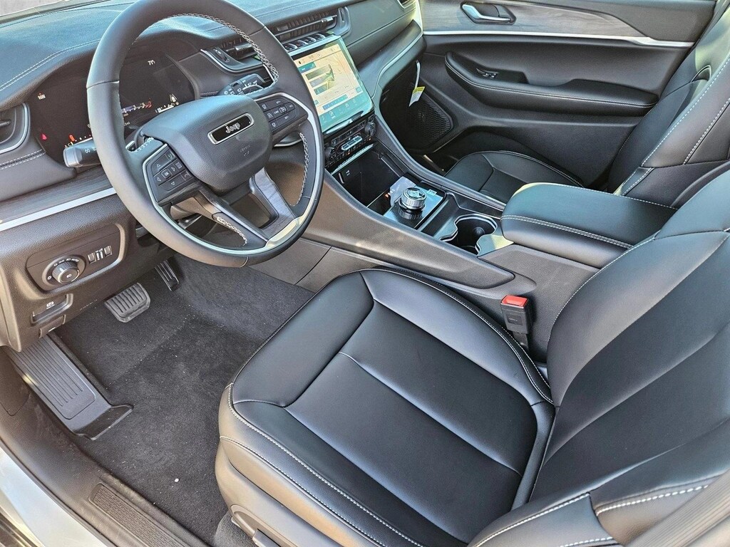 New 2025 Jeep Grand Cherokee Limited SUV